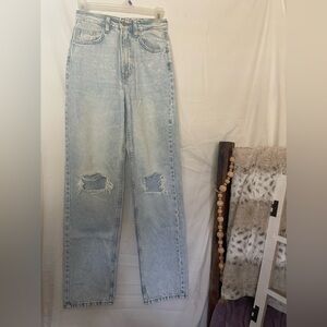 &Denim Light Wash Distressed 90s Straight Mom Jeans